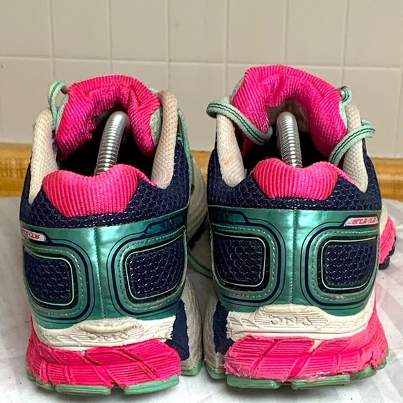 WOMENS BROOKS GTS EDITION 16 RUNNING SHOES SIZE 11 - Picture 4 of 5